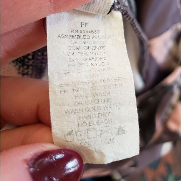 Onzie Floral Leggings - Picture 4 of 11